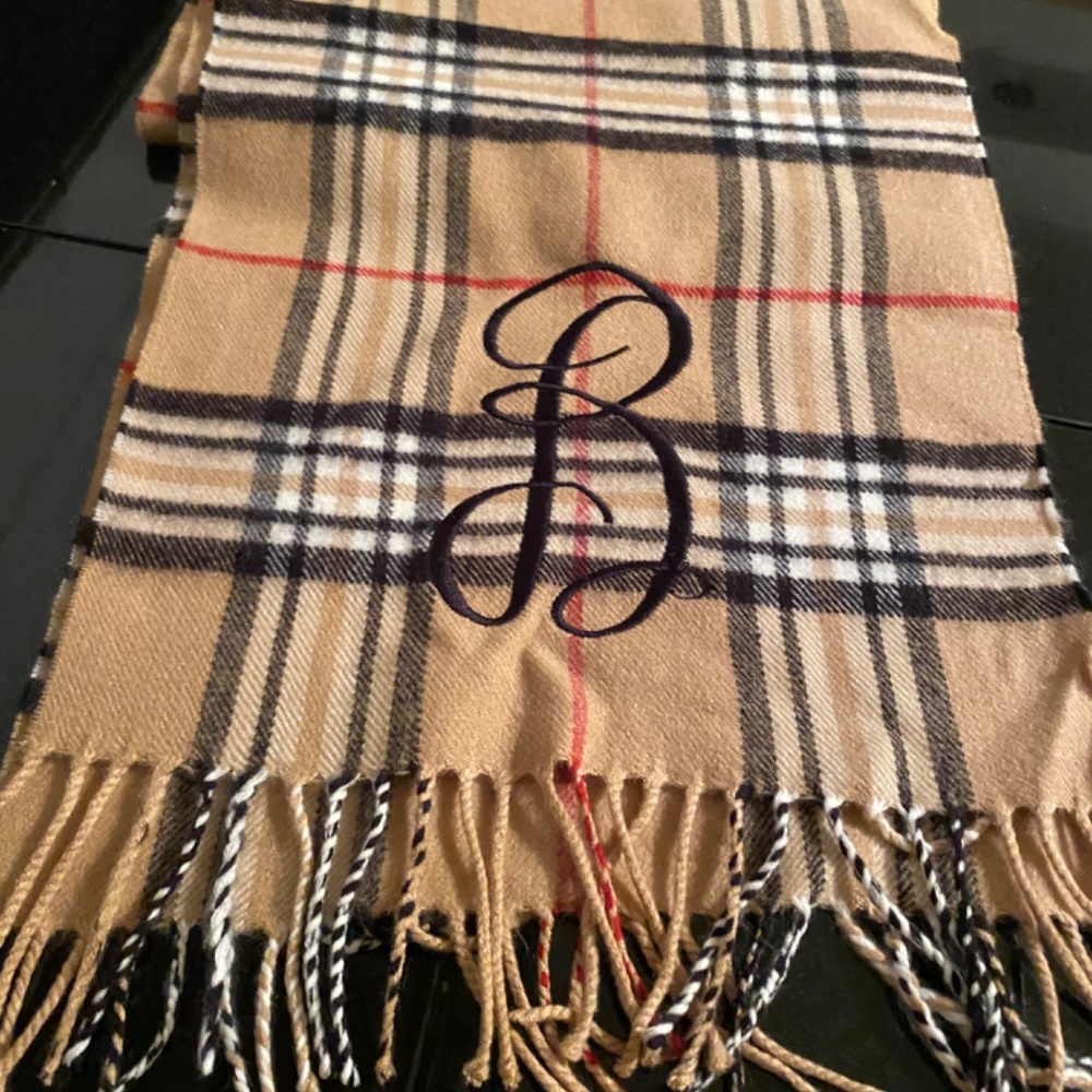Cashmerefeel Classic Check Scarf - Picture 8 of 12